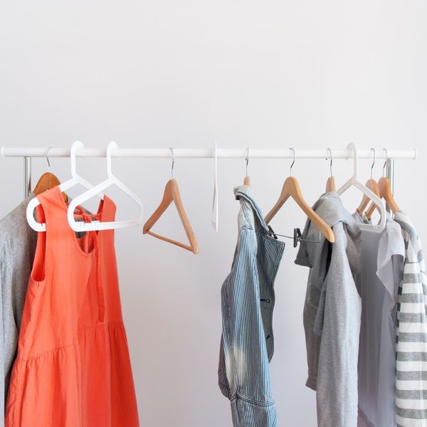 新宿のセレクトショップではボートネックのカットソーも販売しております