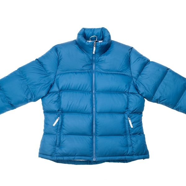 新宿のセレクトショップではアウトドアブランドの商品を販売しております